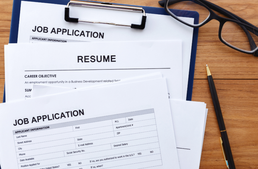Cover Letter vs Resume: Which One Speaks for You?