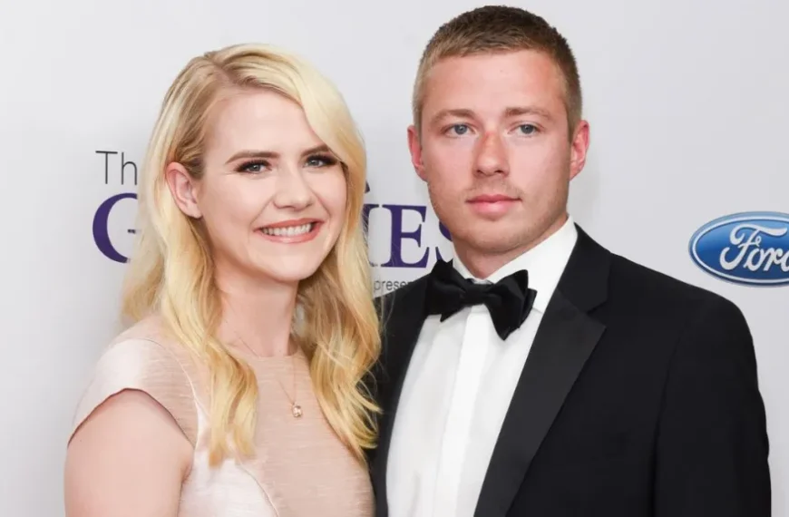 Elizabeth Smart Net Worth