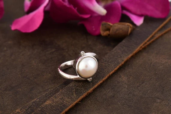 baroque pearl ring