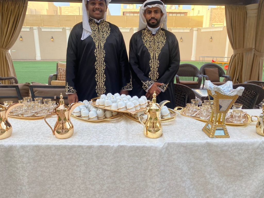 قهوجي وصبابين