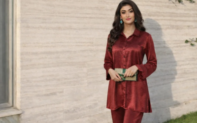 Pakistani Womens Clothes: Fabric Guide From Lawn to Velvet